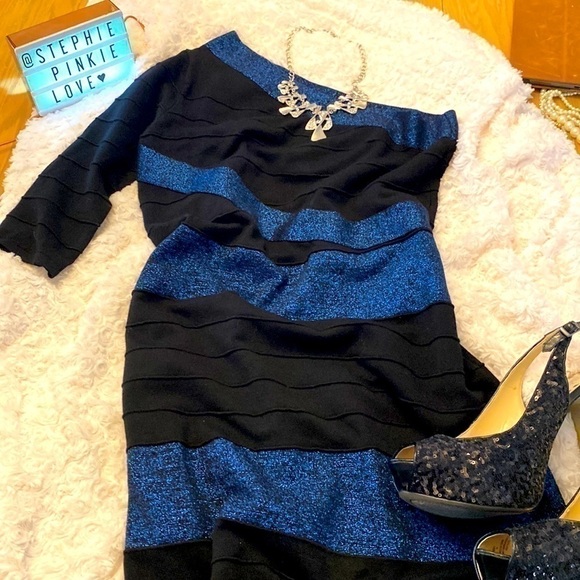 PARTY time 🥳 SEXY One Shoulder bare Black and Metallic Blue. - Picture 1 of 6